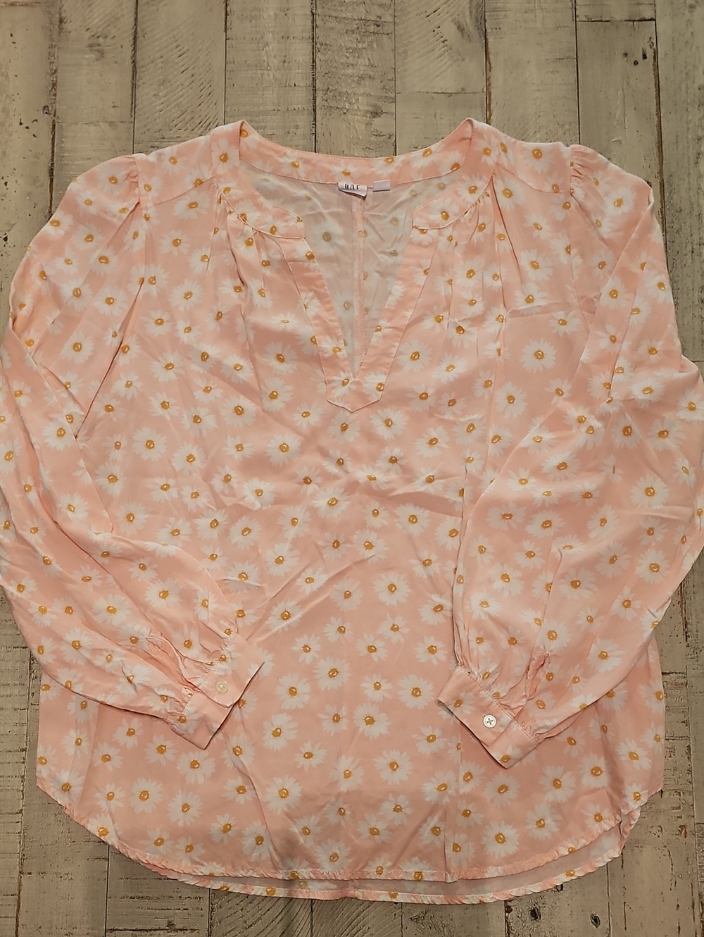 GAP Soft Pink Daisy Print V-Neck Blouse